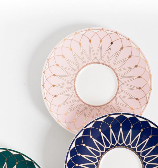 10995076130_260002189 Ceramic European-Style Petite Luxury Coffee Cup and Saucer Set Vintage Floral Tea Cup with Latte Art Design