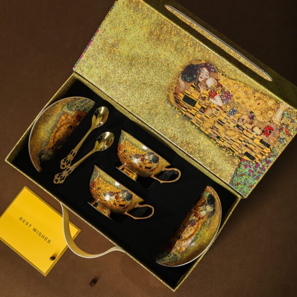 European-Style Bone China Coffee Cup and Saucer Gift Set High-Quality Ceramic Cup Set Tea Set for Afternoon Tea Perfect Souvenir Gift