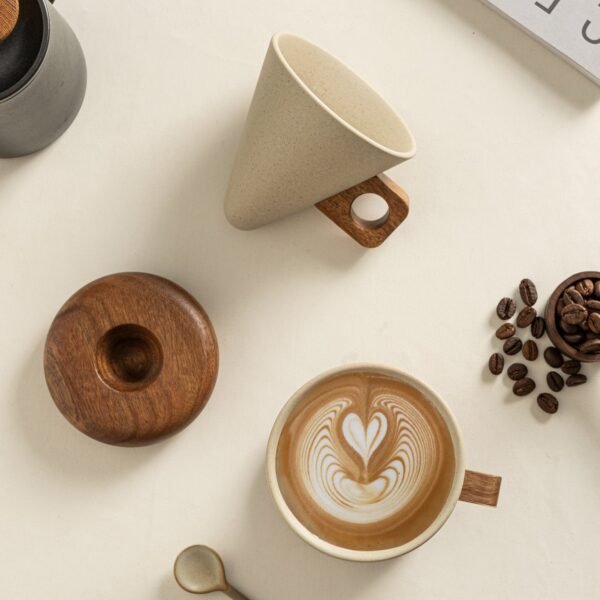 High-End Vintage Ceramic Coffee Cup Set: Premium, Exquisite Home Coffee Cup with Saucer for Women